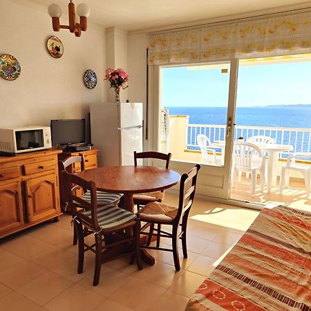 Global Immo 2071 Mediterraneo A 2-6 Apartment Roses Bagian luar foto