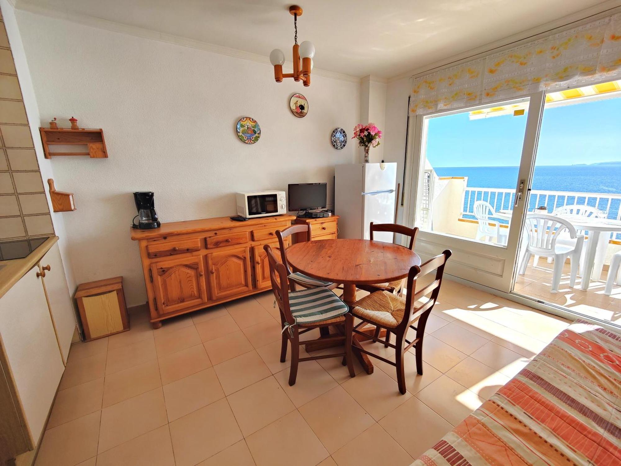 Global Immo 2071 Mediterraneo A 2-6 Apartment Roses Bagian luar foto